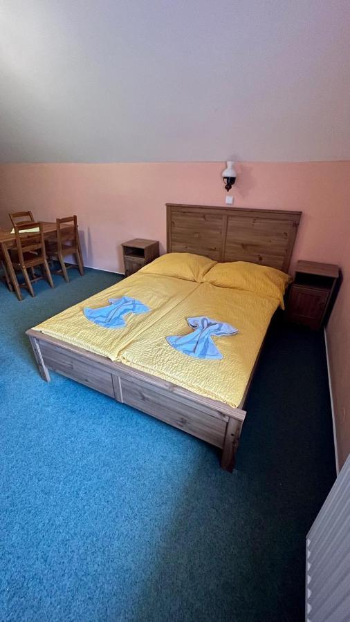 Chalupa Na Strani Cenkovice Esterno foto